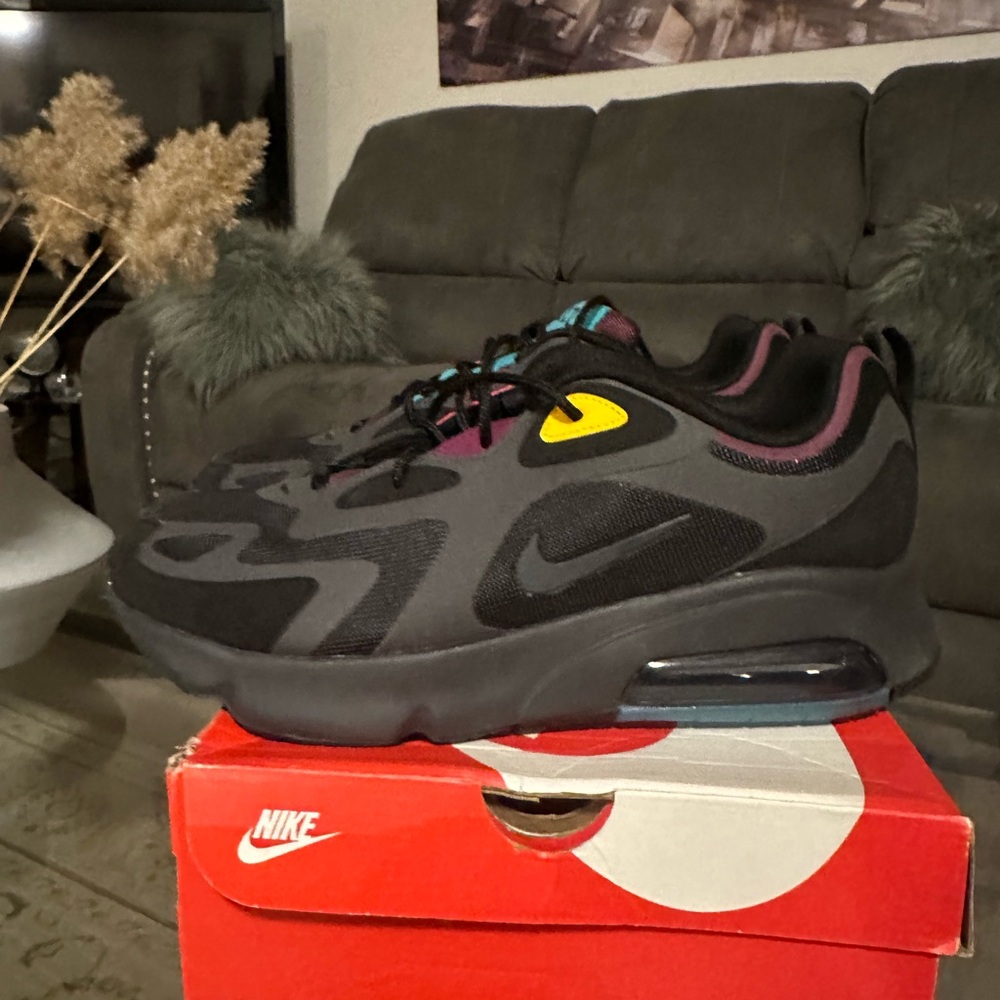 New Nike air max shoes